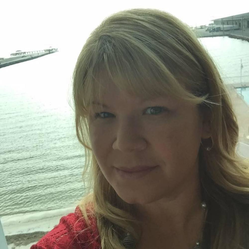 Meet your Posher, Jenifer